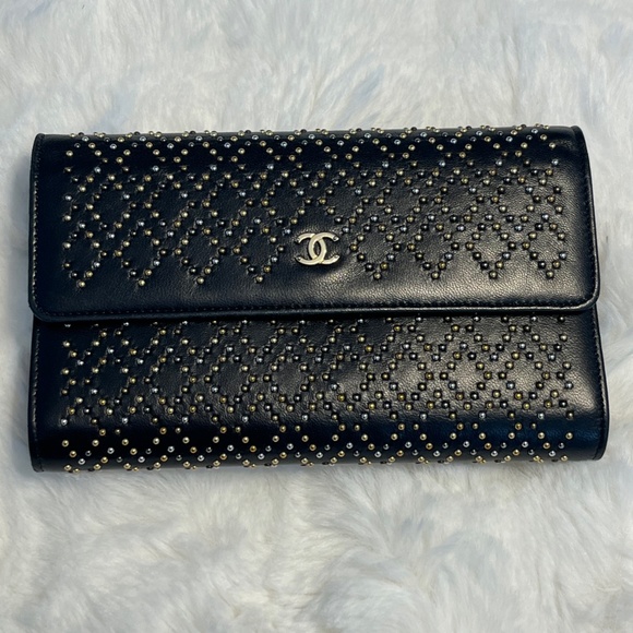 Chanel Wallet on Chain Studded - Picture 11 of 12